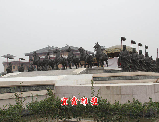 湖北襄阳汉城铜雕塑