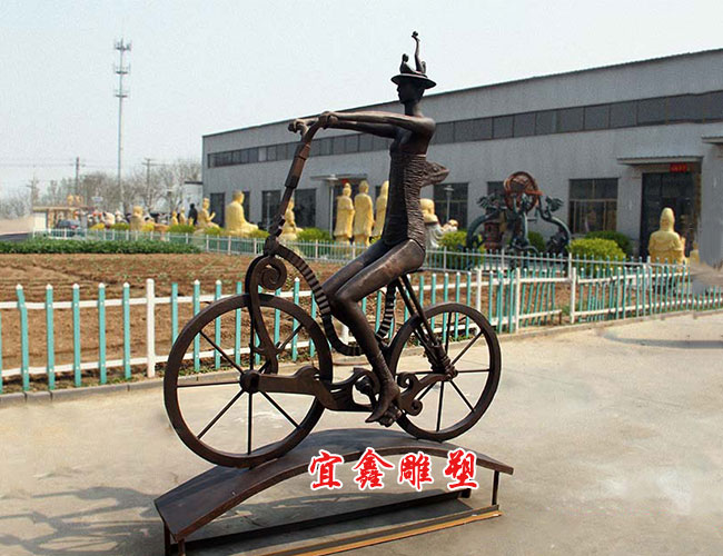 �������г�����