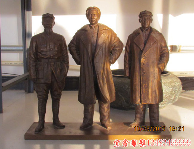 毛主席在陕北铜像